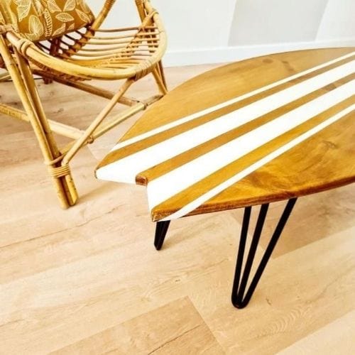Canvanation Table Basse Planche de Surf Fish en Bois Fait-Main avec Pieds Épingle