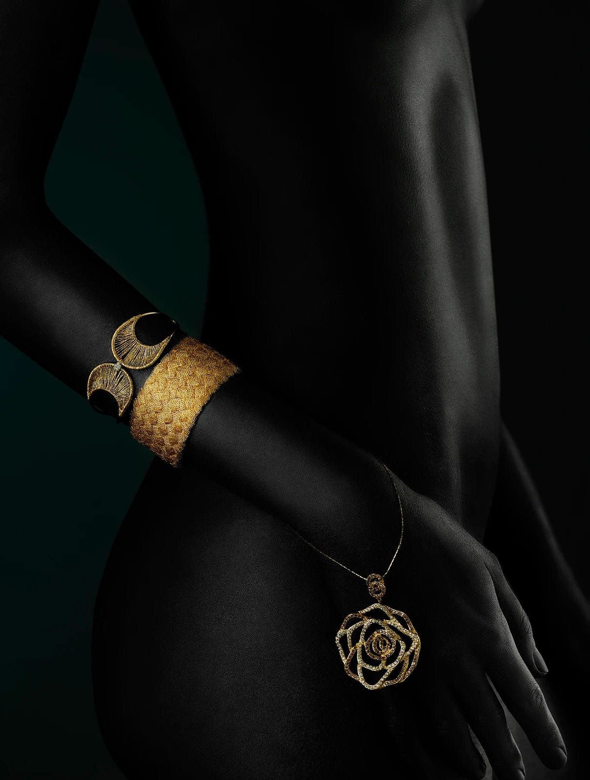 Canvanation 28 / 58x90CM Affiche Femme Africaine Noir Or
