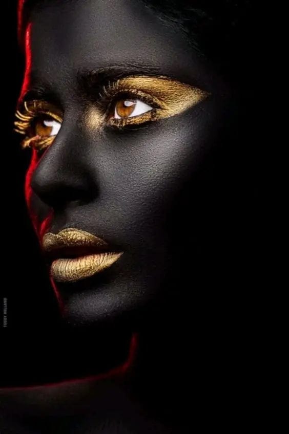 Canvanation PF40358 / 100x150cm Affiche Doigt Femme Africaine Or Peinture Lêvres
