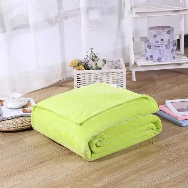 Canvanation Vert / 100X140CM 40X55Inche Plaid Polaire Noir – Ultra-Doux, Anti-Boulochage et Portable pour Adultes