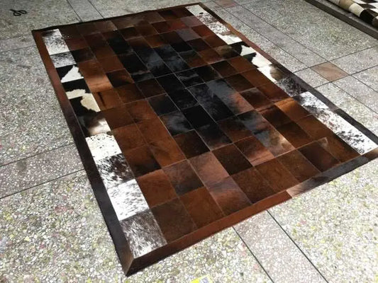 Canvanation 120CMx170CM Tapis en Peau de Vache Naturelle – Marron avec Bord en Fourrure, Véritable Cowhide pour Salon et Chambre