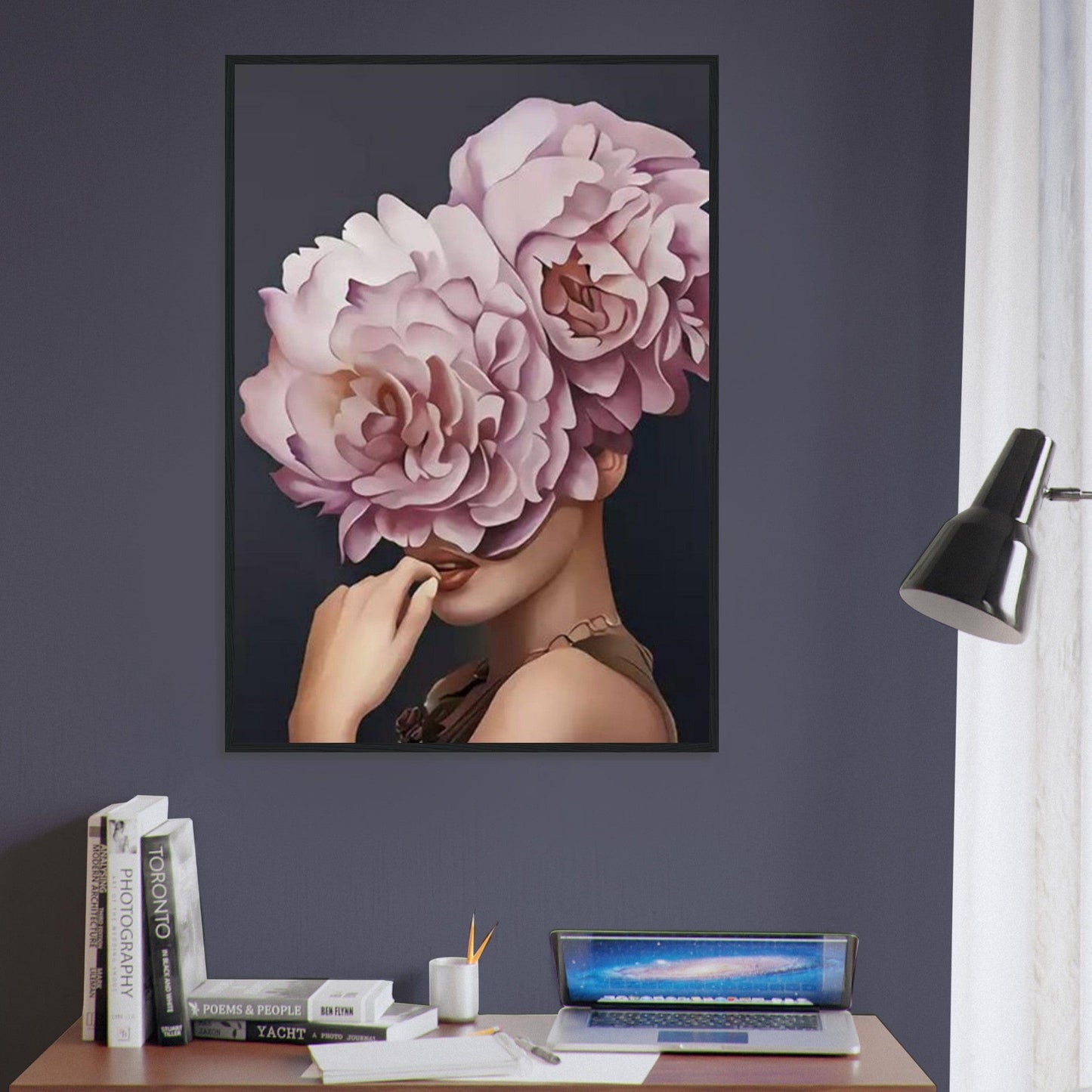 Tableau Femme Fleurs Cheveux Roses Violet